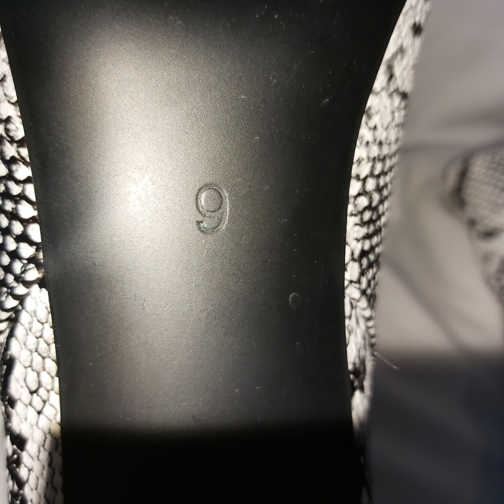 Snake Print Ankle Boot S:9 - image 6